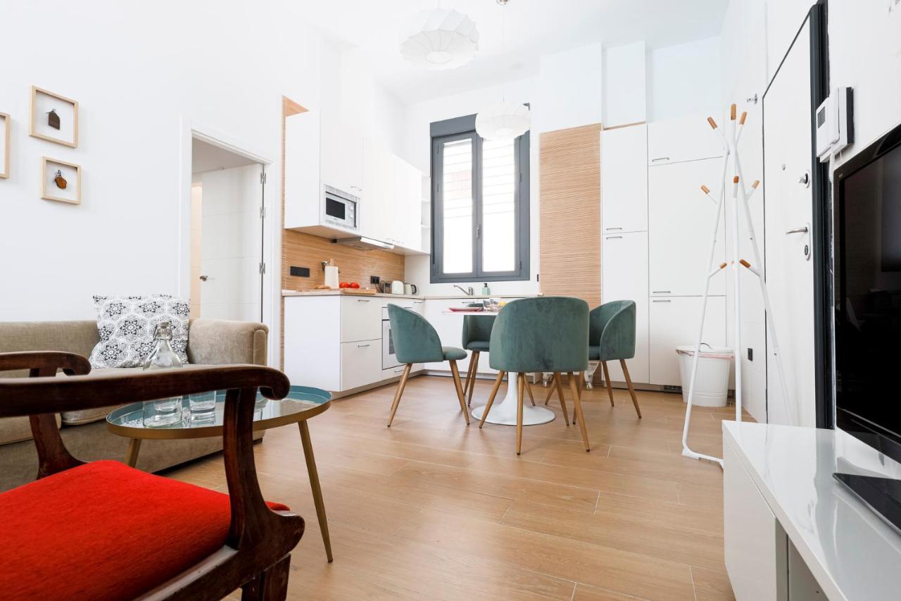 Oasis In The Heart Of Seville - 2 Bedroom Apt Buitenkant foto