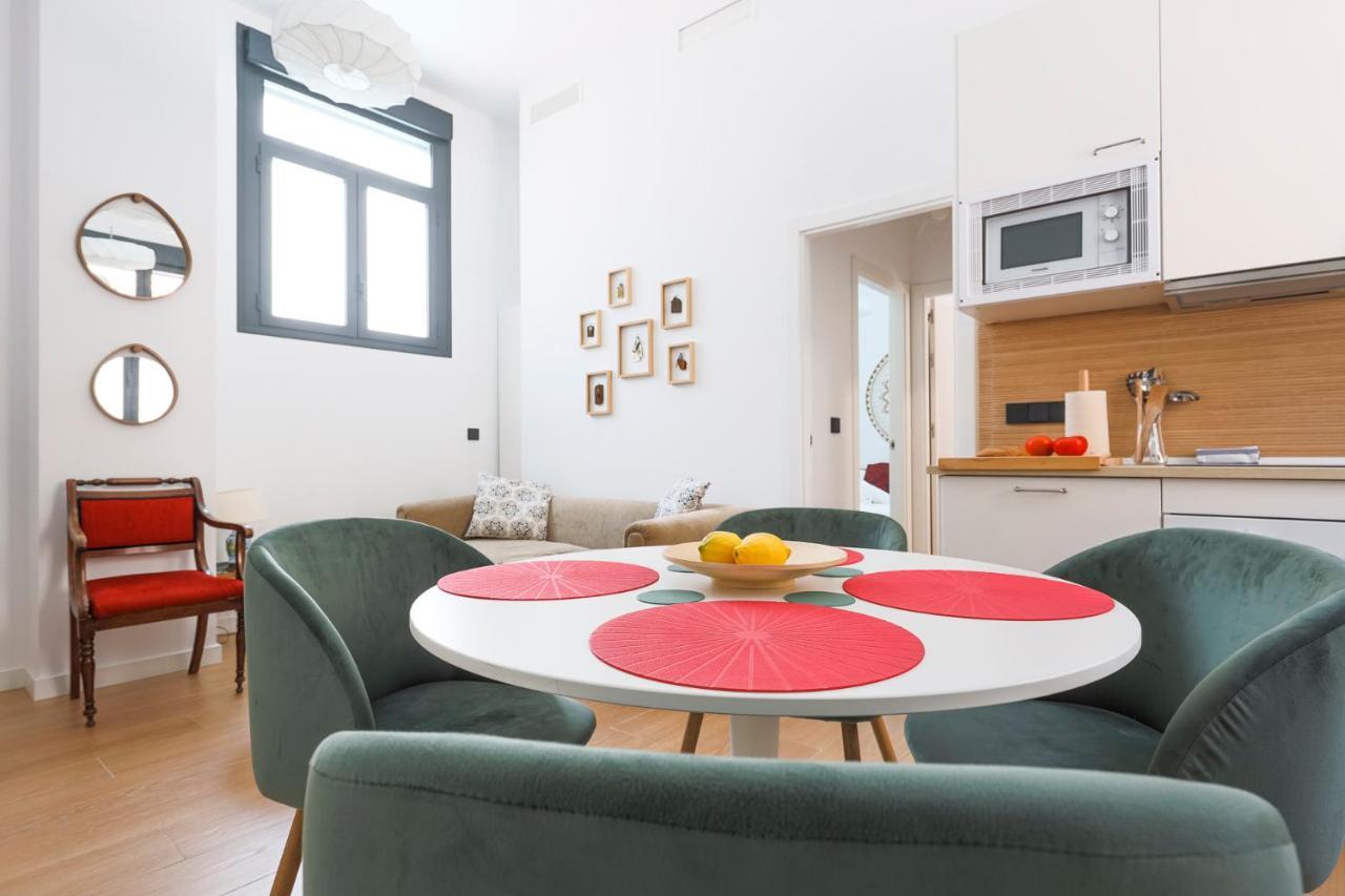 Oasis In The Heart Of Seville - 2 Bedroom Apt Buitenkant foto